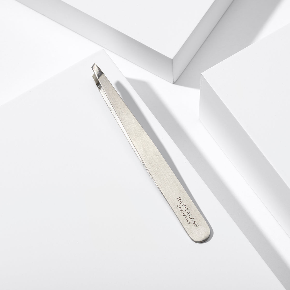 REVITALASH Precision Tweezers