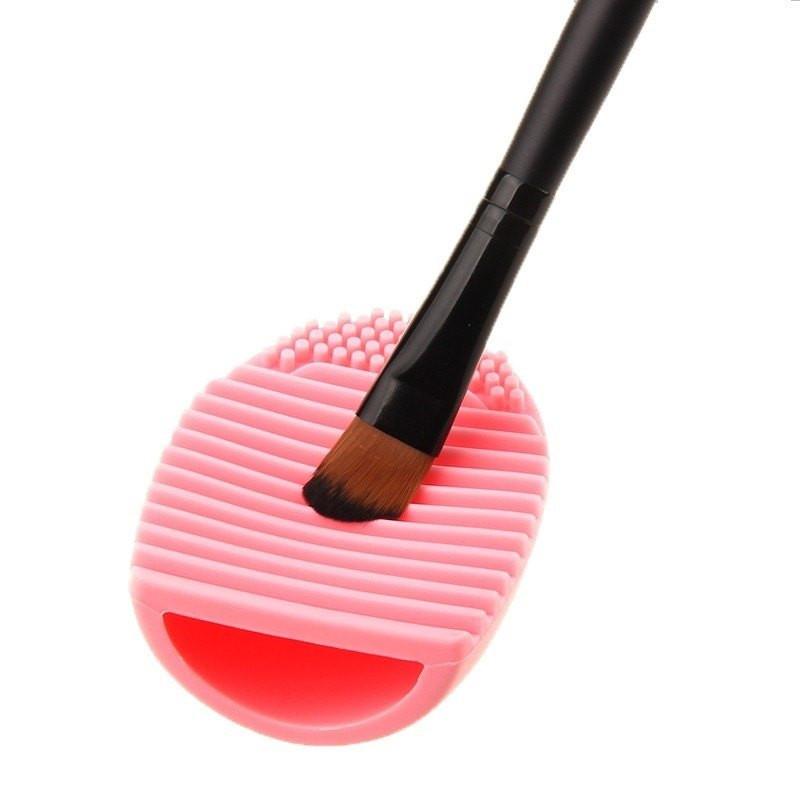LA FEMME BEAUTY Makeup Brush Cleaning Tool
